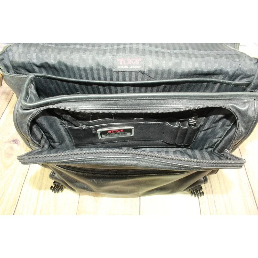 Tumi Black Genuine Leather Expandable Organizer Briefcase Laptop Bag